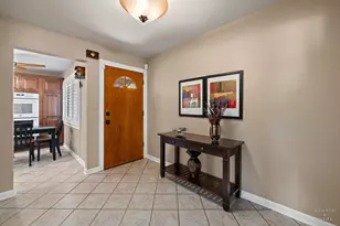 1714 Park Dr, Schaumburg, IL 60194 - Photo 3