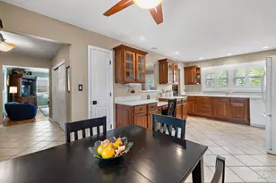 1714 Park Dr, Schaumburg, IL 60194 - Photo 7