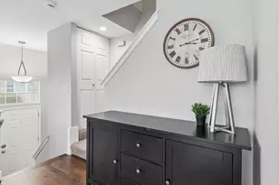 2779 Woodmere Dr, Darien, IL 60561 - Photo 11