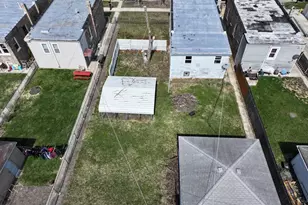 5019 W 32nd Pl, Cicero, IL 60804 - Photo 3