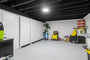 1317 Monomoy St, Aurora, IL 60506 - Photo 13