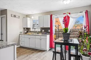 1317 Monomoy St, Aurora, IL 60506 - Photo 5