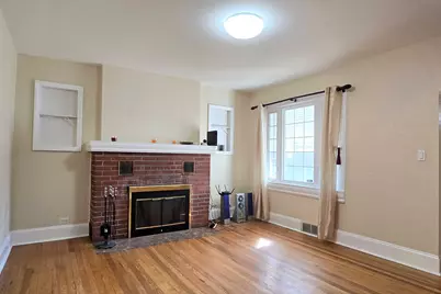 417 S Lewis Avenue, Waukegan, IL 60085 - Photo 3