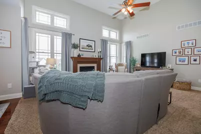 114 Mallard Way, Hudson, IL 61748 - Photo 5