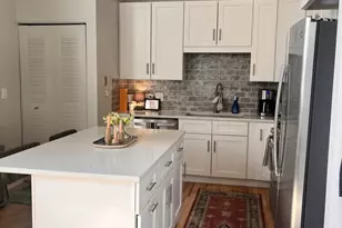 758 N Larrabee St, Chicago, IL 60654 - Photo 3