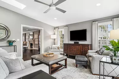 627 S Lincoln Lane, Arlington Heights, IL 60005 - Photo 7