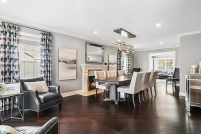 627 S Lincoln Lane, Arlington Heights, IL 60005 - Photo 3