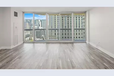 [Address not provided], Chicago, IL 60654 - Photo 5