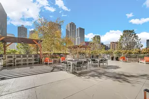 [Address not provided], Chicago, IL 60654 - Photo 17