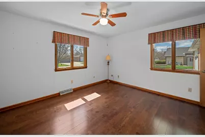 215 Leisure Street, Yorkville, IL 60560 - Photo 15