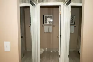 1056 N Mill St, Naperville, IL 60563 - Photo 17