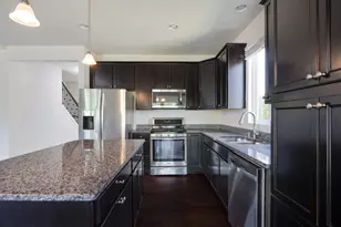 3436 Birch Ln, Naperville, IL 60564 - Photo 11