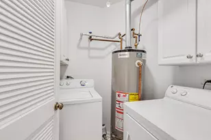 353 Satinwood Ct S, Buffalo Grove, IL 60089 - Photo 17