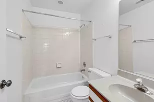 353 Satinwood Ct S, Buffalo Grove, IL 60089 - Photo 15