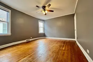 8419 S Wood St, Chicago, IL 60620 - Photo 9