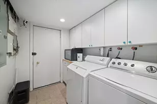 740 W Hutchinson St, Chicago, IL 60613 - Photo 57