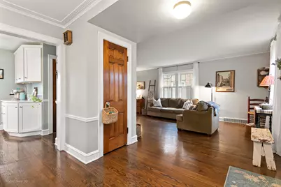 105 N Lincoln Avenue, Park Ridge, IL 60068 - Photo 3