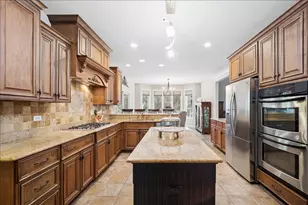 22W155 2nd St, Glen Ellyn, IL 60137 - Photo 5