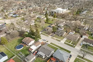 25 McCabe Dr, Streamwood, IL 60107 - Photo 27