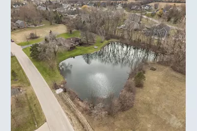 7517 Pheasant Drive, Lakewood, IL 60014 - Photo 3