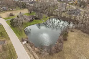 7517 Pheasant Dr, Lakewood, IL 60014 - Photo 3