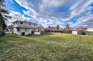 357 N Pioneer Dr, Addison, IL 60101 - Photo 21