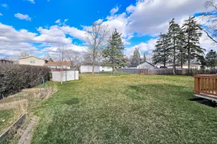 357 N Pioneer Dr, Addison, IL 60101 - Photo 25