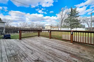 357 N Pioneer Dr, Addison, IL 60101 - Photo 23