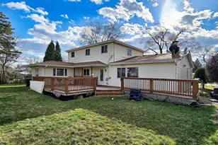 357 N Pioneer Dr, Addison, IL 60101 - Photo 19