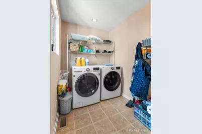 735 Royal Glen Drive, Cary, IL 60013 - Photo 21