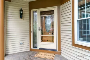 251 Lenox Ln, Mundelein, IL 60060 - Photo 3