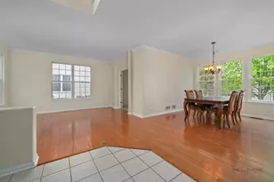 251 Lenox Ln, Mundelein, IL 60060 - Photo 5