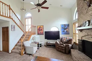 439 W Auburn Woods Ct, Palatine, IL 60067 - Photo 3