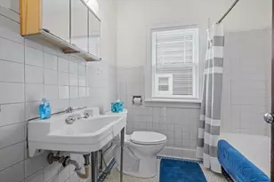 1324 Hickory St, Waukegan, IL 60085 - Photo 11