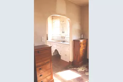 804 E 4th Street E, Centralia, IL 62801 - Photo 7