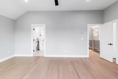 2411 N 77th Avenue, Elmwood Park, IL 60707 - Photo 17