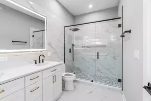 2411 N 77th Ave, Elmwood Park, IL 60707 - Photo 15