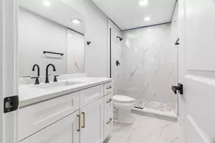 2411 N 77th Ave, Elmwood Park, IL 60707 - Photo 27