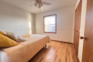 406 N Clover Ct, Dixon, IL 61021 - Photo 7