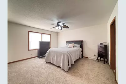 406 N Clover Court, Dixon, IL 61021 - Photo 5