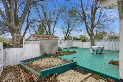 1640 E Andover Drive, Hanover Park, IL 60133 - Photo 25