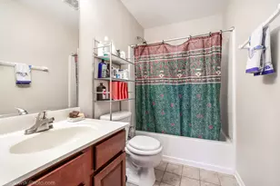 644 S Rosehall Ln, Round Lake, IL 60073 - Photo 19
