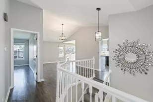 1233 S Wellington Ct, Buffalo Grove, IL 60089 - Photo 5