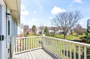 1233 S Wellington Ct, Buffalo Grove, IL 60089 - Photo 17