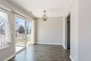 1233 S Wellington Ct, Buffalo Grove, IL 60089 - Photo 7