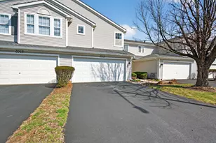 6923 Clearwater Dr, Plainfield, IL 60586 - Photo 3