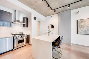 600 N Fairbanks Ct, Chicago, IL 60611 - Photo 13