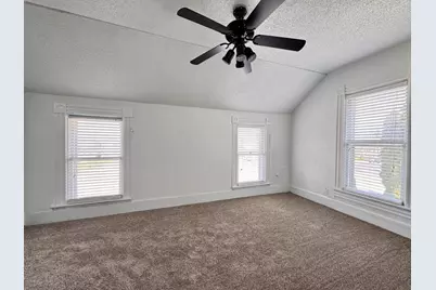 706 S Hennepin Avenue, Dixon, IL 61021 - Photo 13