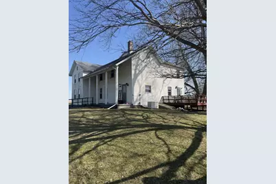 19381 Luther Road, Sterling, IL 61081 - Photo 3