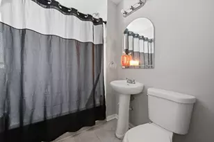 6610 S Seeley Ave, Chicago, IL 60636 - Photo 9